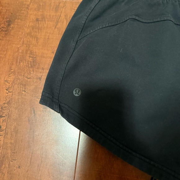 Lululemon Inner Glow Short 3", Black, Size 6 - Picture 6 of 7